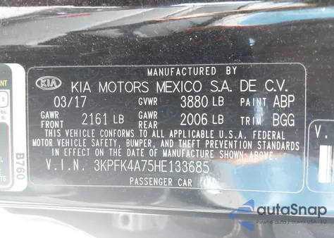 2017 Kia Forte Lx z USA, uszkodzony, nr VIN 3KPFK4A75HE133685